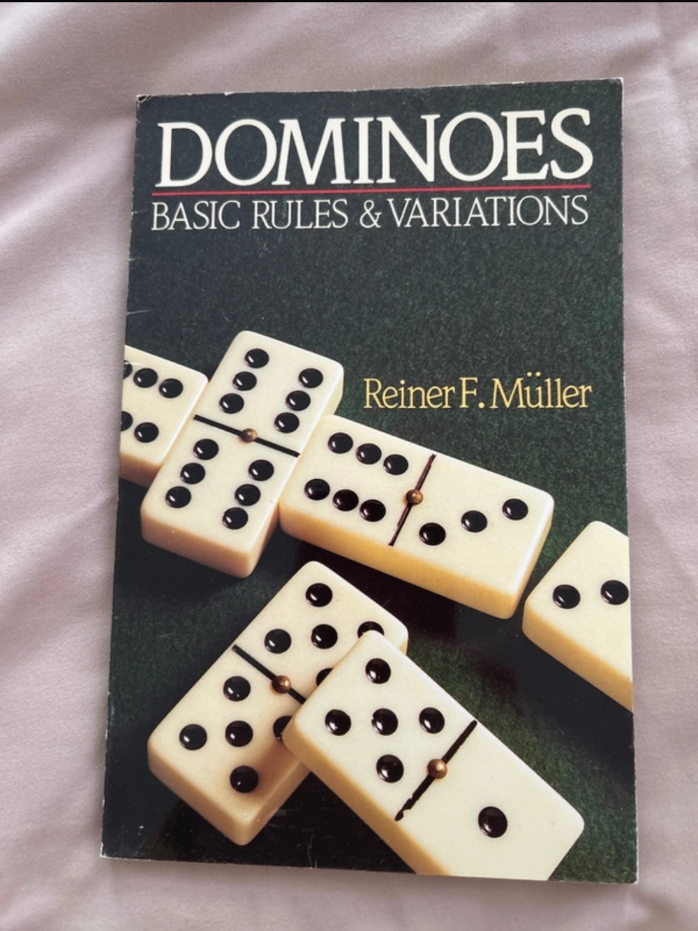 Dominoes Basic Rules & Variations Book